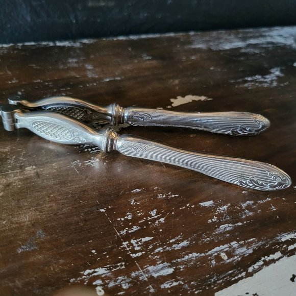 Antique Victorian Metal Nutcracker / Shellcracker - Picture 1 of 6